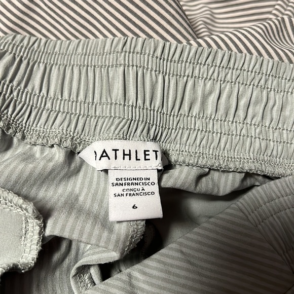 2 pairs of Athleta pants - sized 6 - very comfortable - Picture 10 of 10